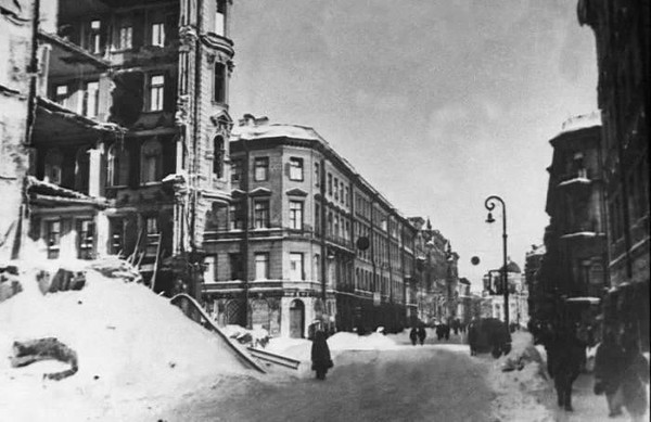 Мероприятия в Астраханском ТЮЗе к Дню освобождения от блокады Ленинграда