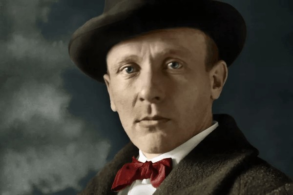 Пешая экскурсия «Булгаковский Владикавказ. Мистический след Мастера»