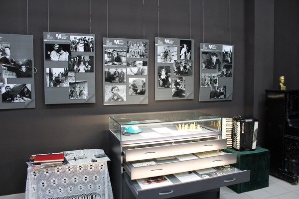 Экскурсия «Зал творческого наследия В. Высоцкого»