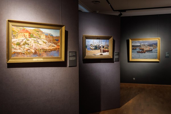 Экскурсии по выставке «А море ждет нас»