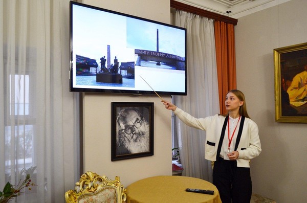 Час памяти «Непокорённый город на Неве»