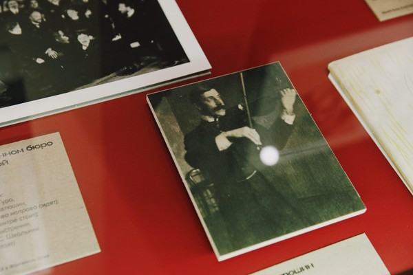 Лекция «Во весь голос: звуковые автографы русских футуристов»