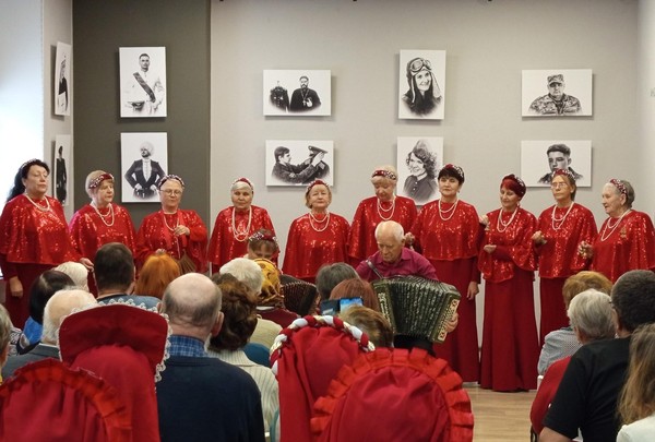 Концерт хора ветеранов «Девчата с Южного»