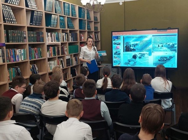 Час памяти «Ваш подвиг жив, неповторим и вечен»