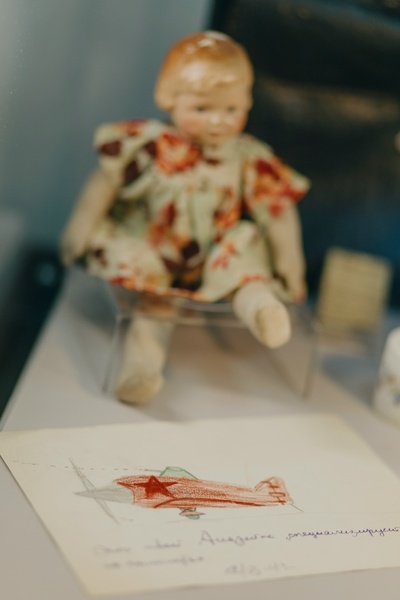 Евгений Ларин