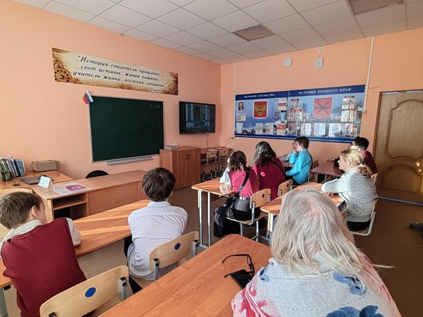 Информационная выставка «Блокадный Ленинград»