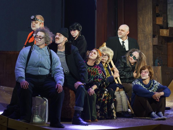 Спектакль «Петровы в гриппе и вокруг него»