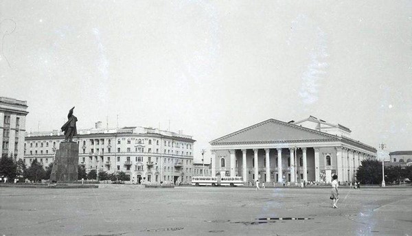 Тематическая беседа «Площадь Ленина»