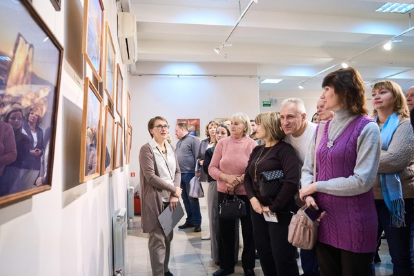 Выставка «Потрет мира»