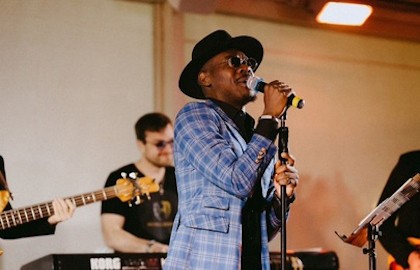 Хиты Майкла Джексона на Крыше. Поп-музыка, рок-н-ролл, фанк и диско с Арсеном Мукенди