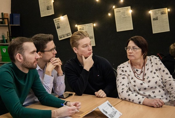 Литературная игра «Новогодний хоровод»