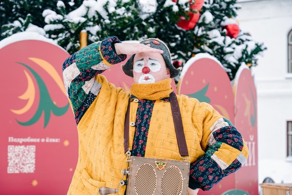 Выступления уличного театра