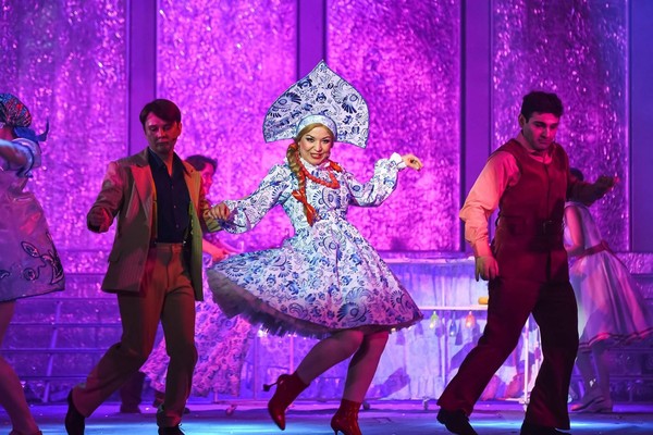 Театрализованное представление «Чародеи»