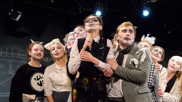 И всё заверте