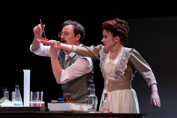 Спектакль «Дети солнца»