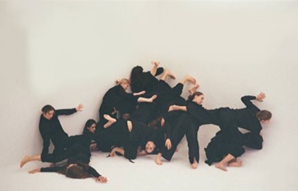 Пластический перформанс «Аквариум»