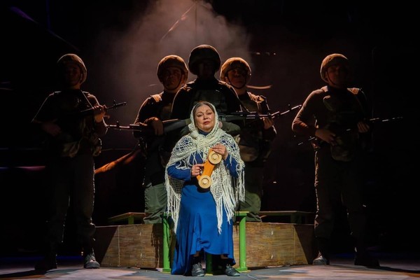 Спектакль «Рядовые»