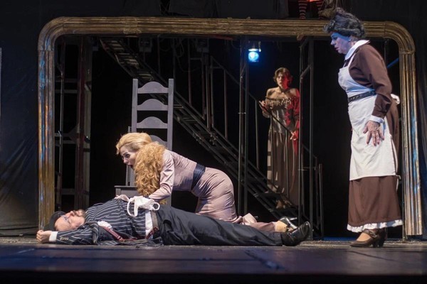 Спектакль «Тайна замка Рейвенскрофт»