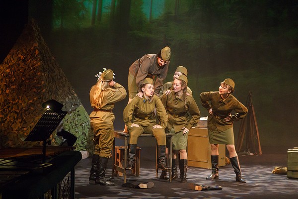 А зори здесь тихие