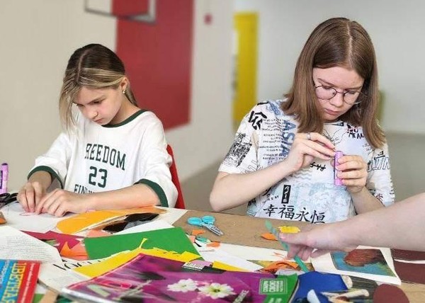 Мастер-класс «Креатив: от открытки до постера»