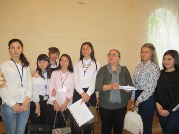 Выставка «Основоположник национального языкознания» 115-летнему юбилею У. Б. Алиева