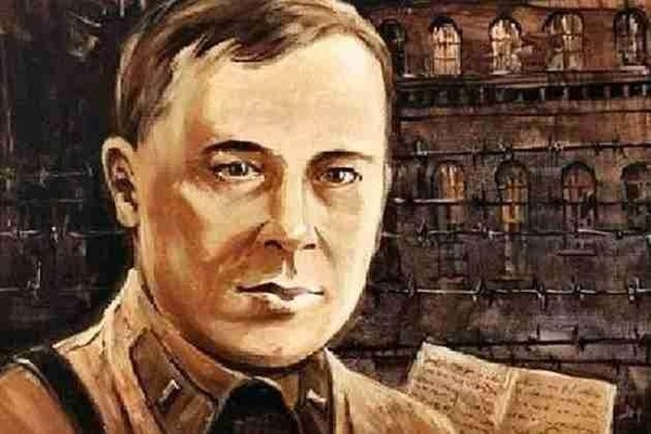 «Жизнь моя песней звенела в народе»