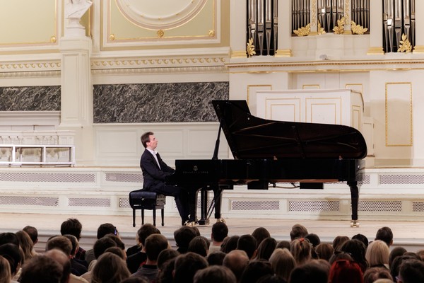 Вечер фортепианной музыки «Вариации и фантазии»