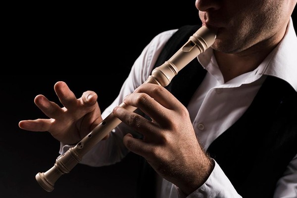 Концерт учащихся младших классов секции духовых и ударных инструментов (блок-флейта)