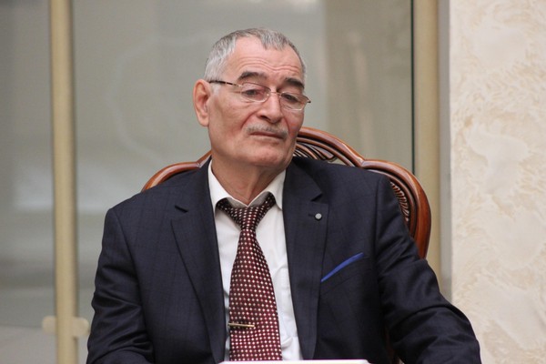 Портрет ученого «Физиках хилла лирик»