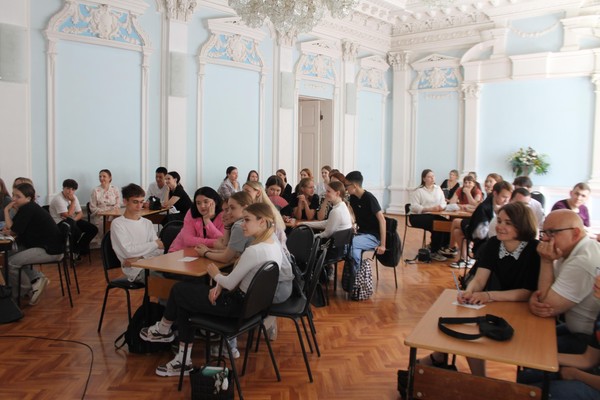 Интеллектуальная игра «Знаток искусства»