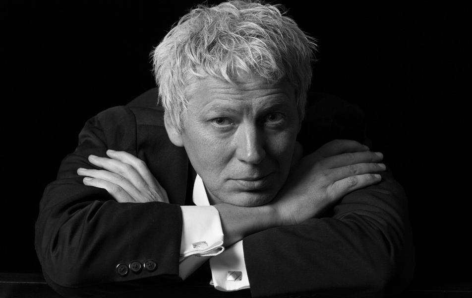 Прикосновение Neoromantic Piano