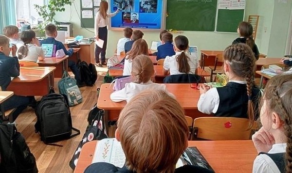 Литературный час «Отважные герои Аркадия Гайдара»