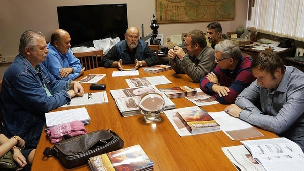 Презентация книги Николая Завалишина «На берегу Неправды»