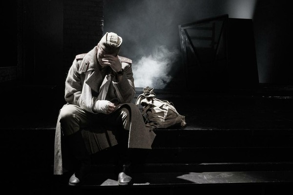 Спектакль «В родном городе»