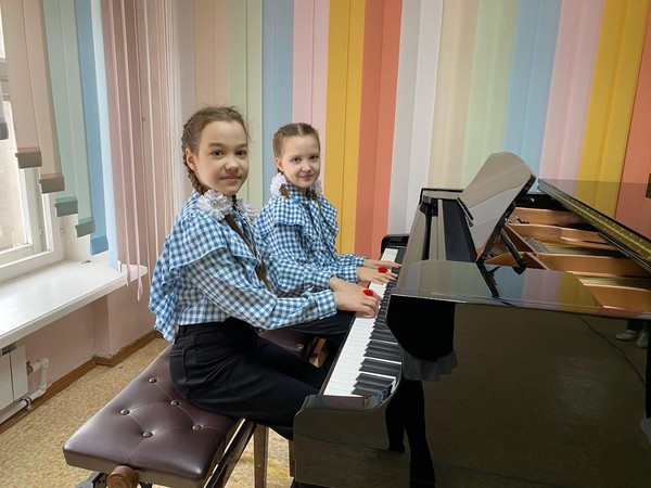 Мастер-класс «Простые упражнения на фортепиано»