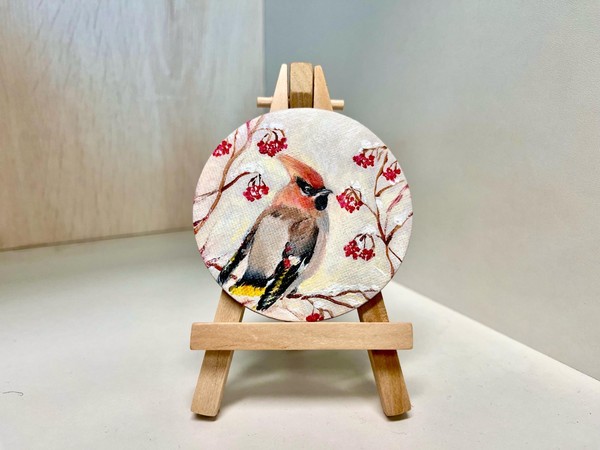 Музейное занятие по выполнению картины на холсте-магните «Свиристель»