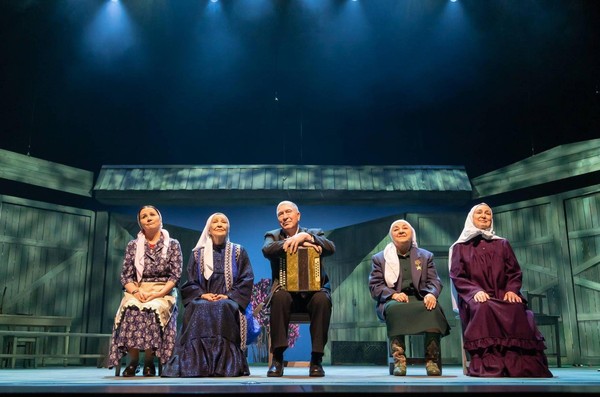 Спектакль «Матери ждут сыновей»