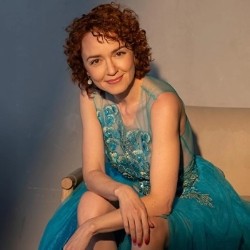 Оркестр джазовой музыки им. О. Лундстрема, Анна Бутурлина