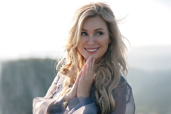 Вика Цыганова