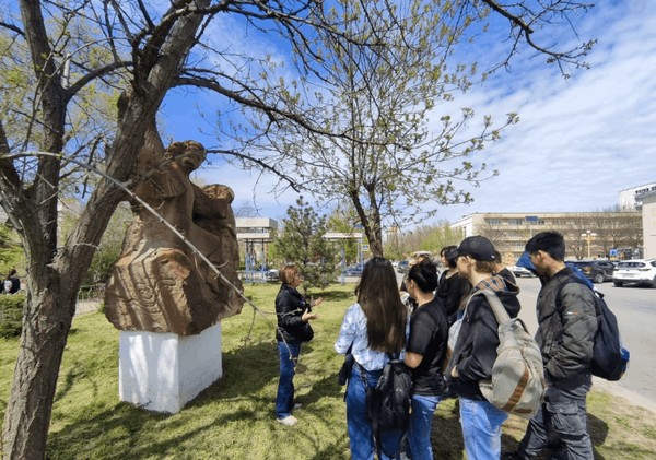 Экскурсия «Элиста литературная»