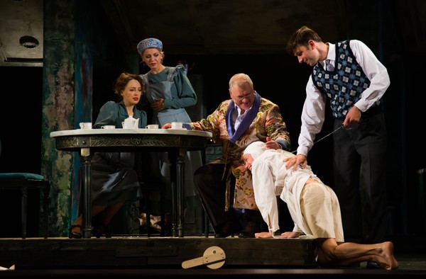 Александр Катков