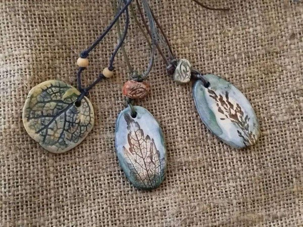 «Кулон из глины»