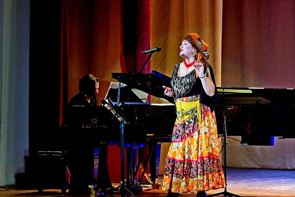 «Цыгане шумною толпою...»