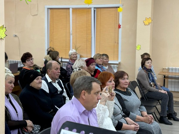 Литературная гостиная «Час поэзии»