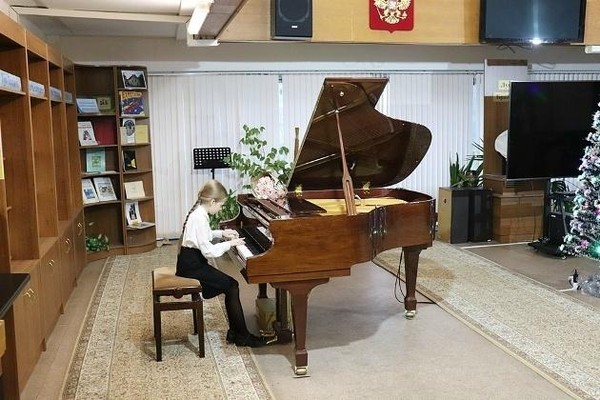 Концерт учащихся и преподавателей инклюзивного отдела Детской музыкальной школы им. Рейнгольда Глиэра