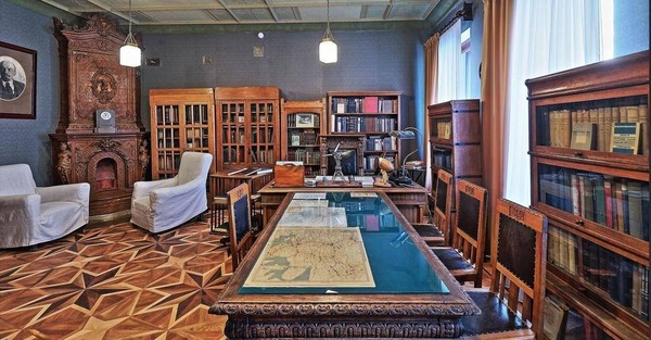 Экспозиция квартиры Г. М. Кржижановского