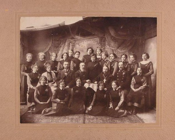 Музейный урок «Школьная форма»