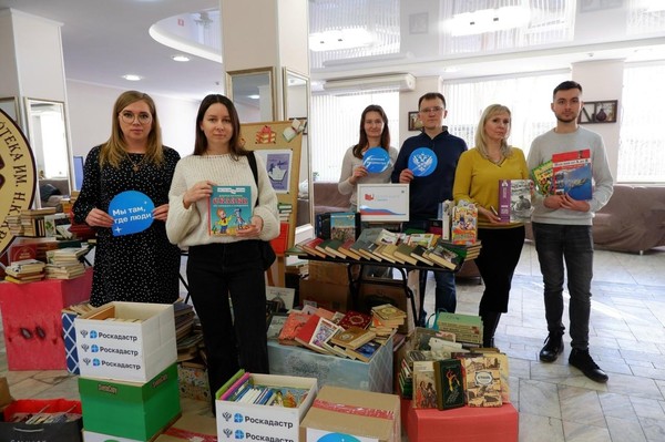 Пункт книгообмена в библиотеке