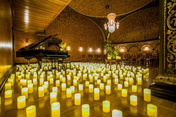 В свечах: шедевры классики