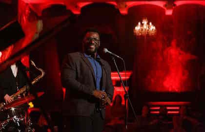 Christmas Jazz: джазовая звезда Gabriel Bhiggest & Motown Band